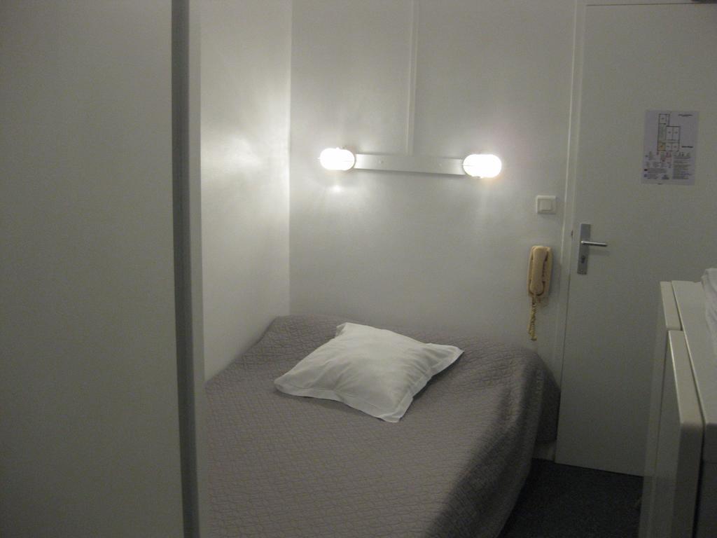 Hotel Le Monopole Reims Habitación foto